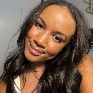 Meet your Posher, Vicky